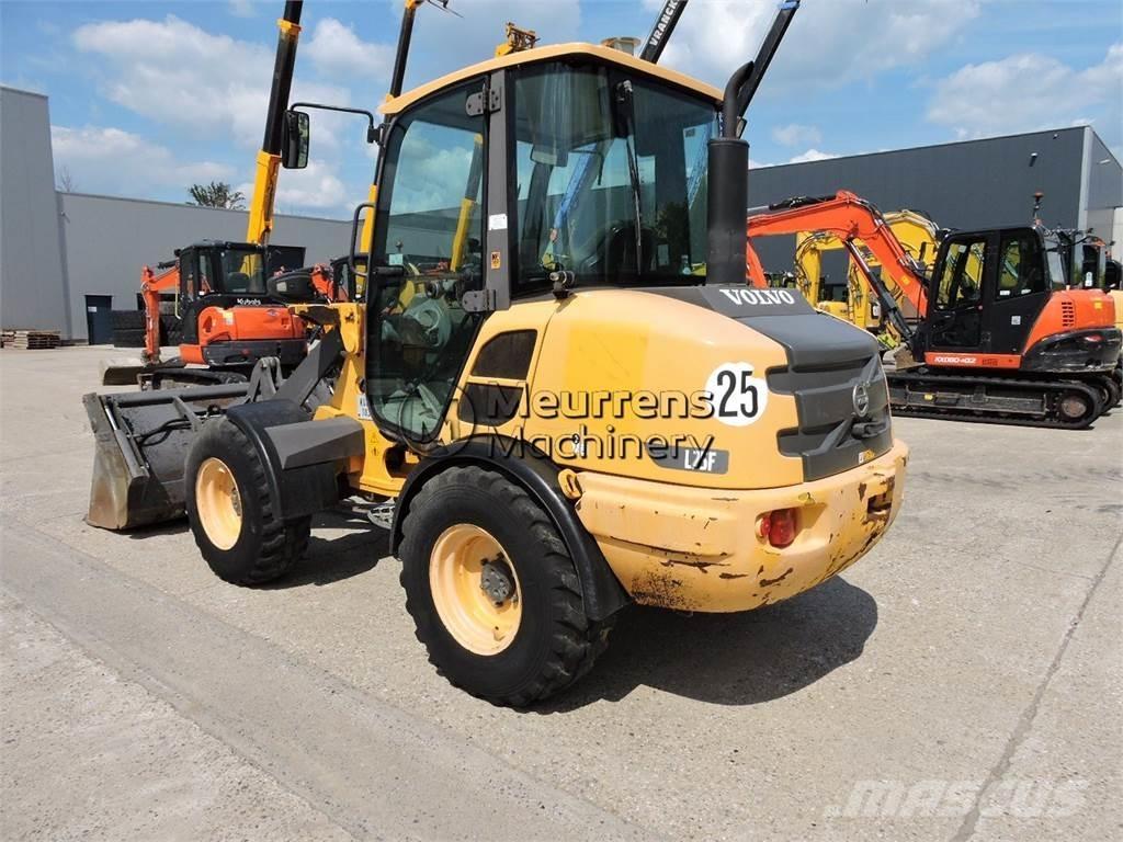 Volvo L25F + FORK Kolesové nakladače