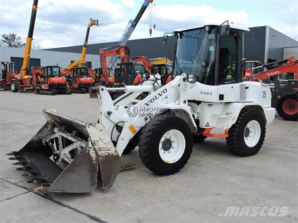 Volvo L30G + FORK Kolesové nakladače