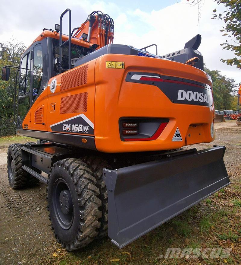 Doosan DX 160 W-7 Kolesové rýpadlá