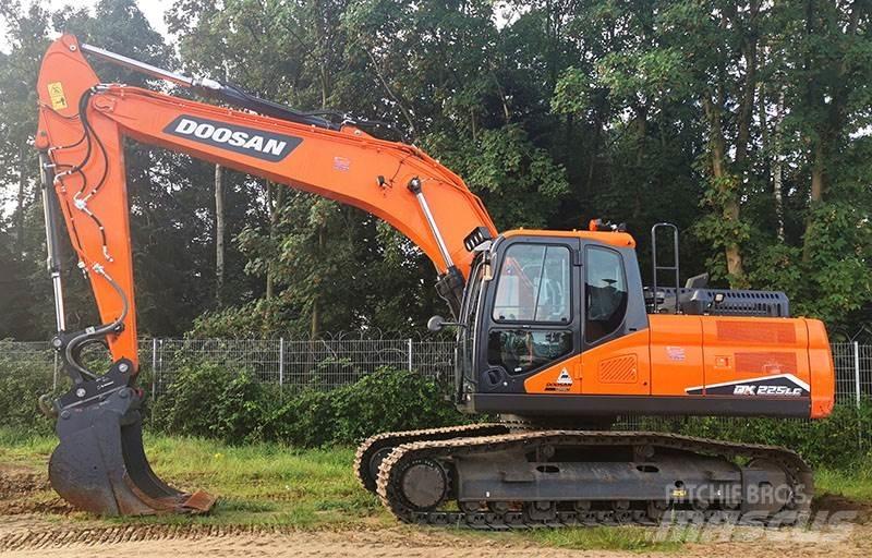 Doosan DX 225 LC-7 Pásové rýpadlá