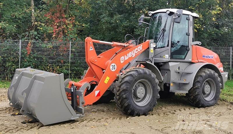 Weycor AR 580 Kolesové nakladače