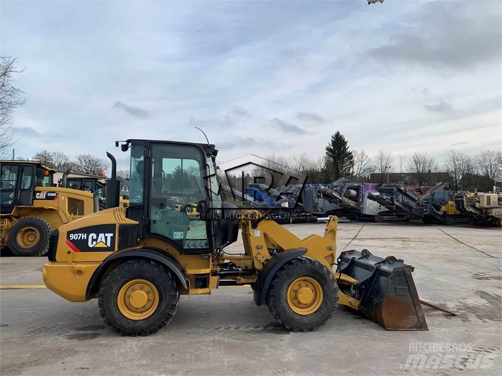 CAT 907H2 Kolesové nakladače