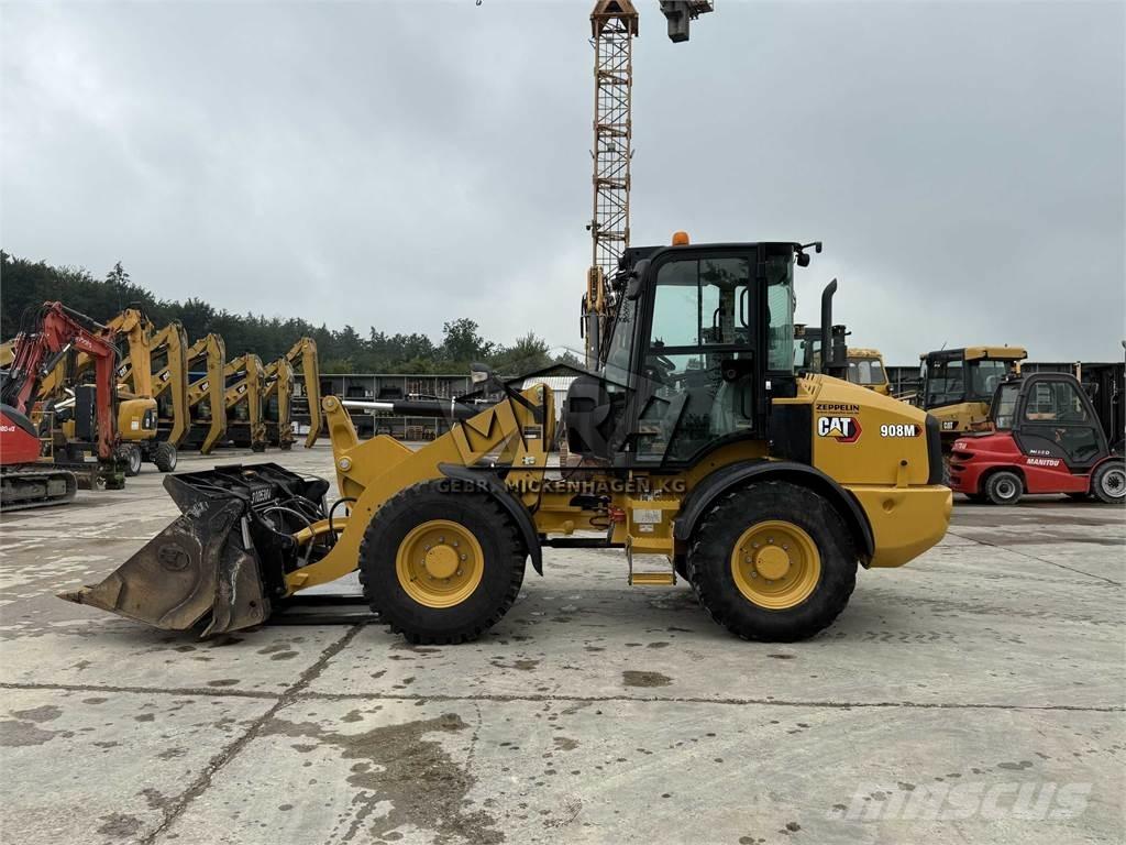 CAT 908 M Kolesové nakladače
