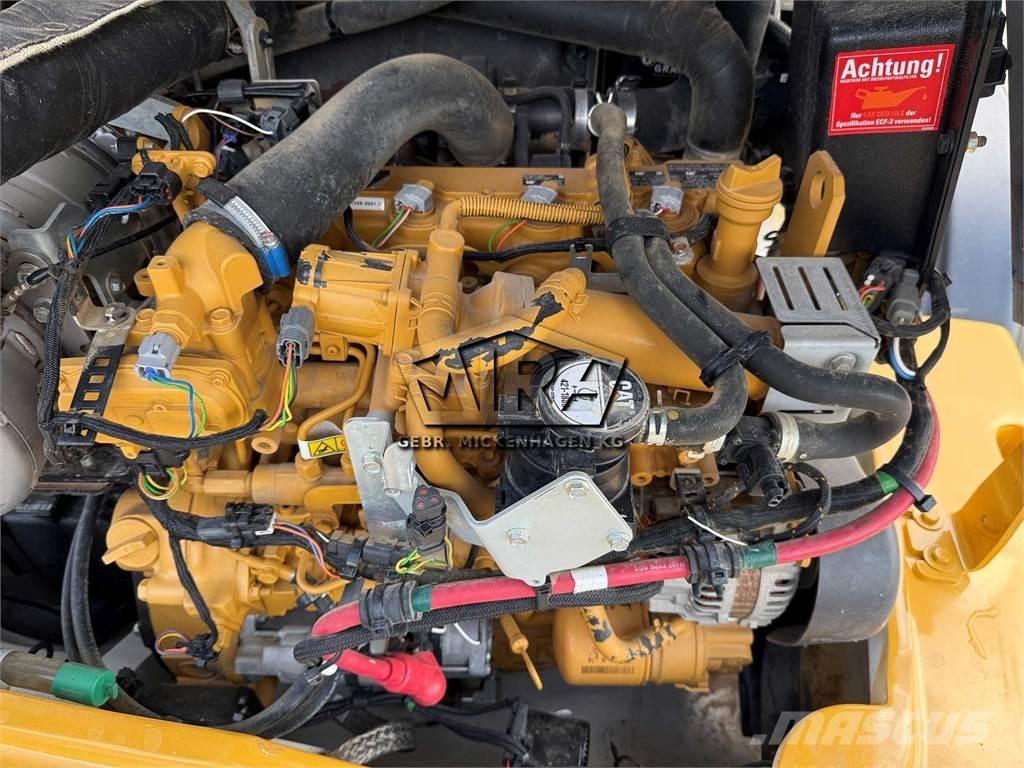 CAT 908 M Kolesové nakladače