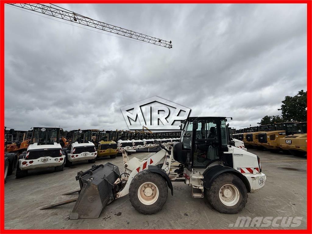 CAT 908M Kolesové nakladače