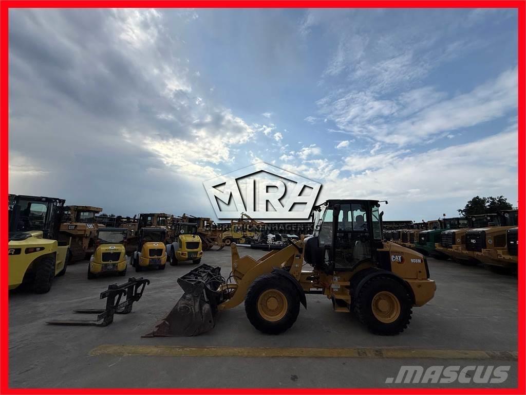 CAT 908M Kolesové nakladače