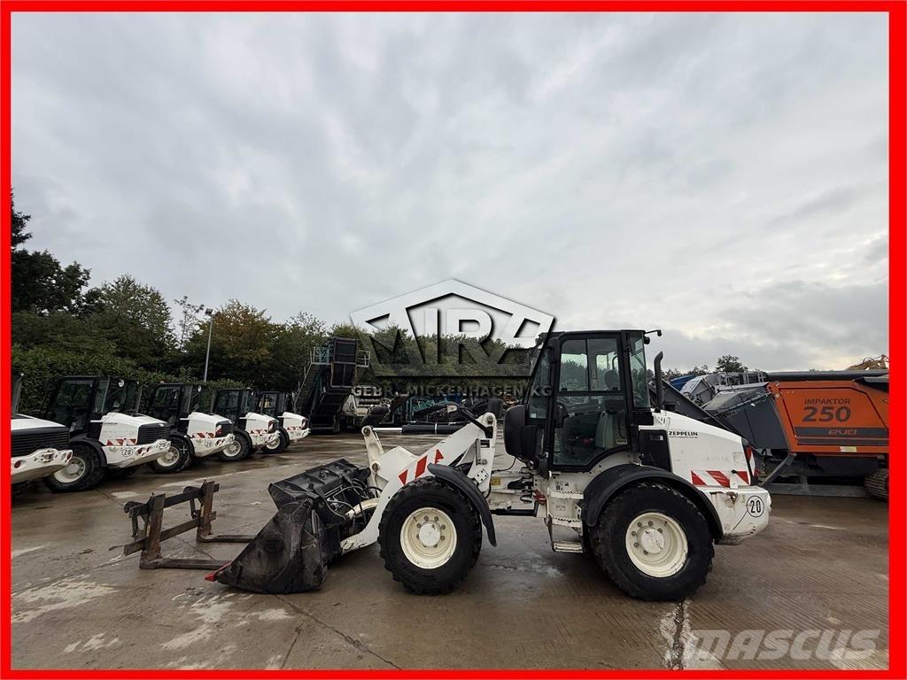CAT 908M Kolesové nakladače