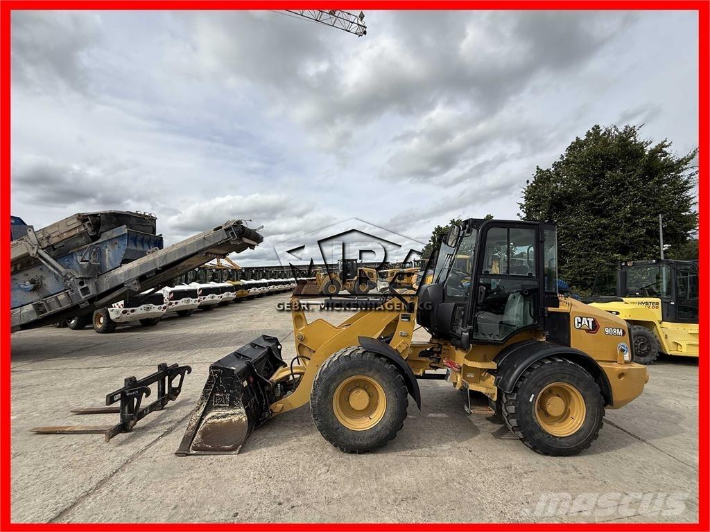CAT 908M Kolesové nakladače