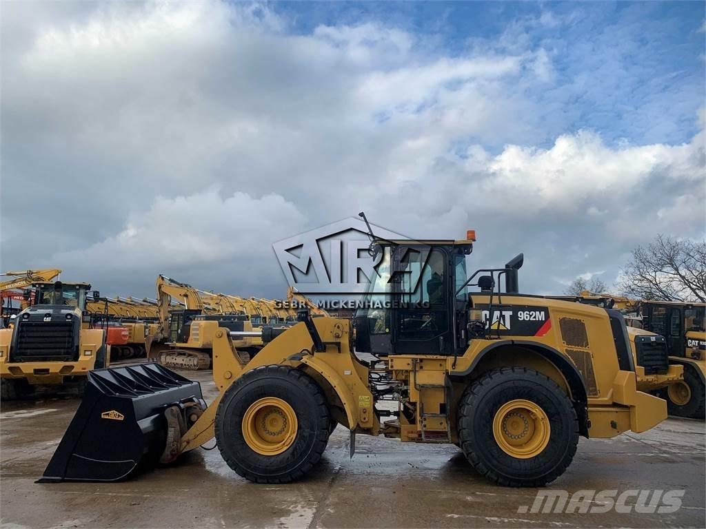 CAT 962M ( 950 M ) Kolesové nakladače