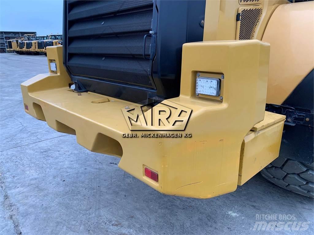CAT 972M XE Kolesové nakladače