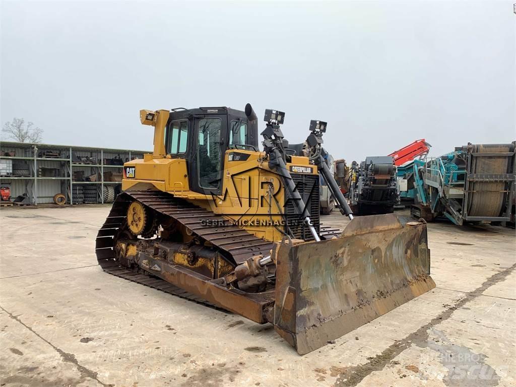 CAT D 6 T LGP Pásové dozéry