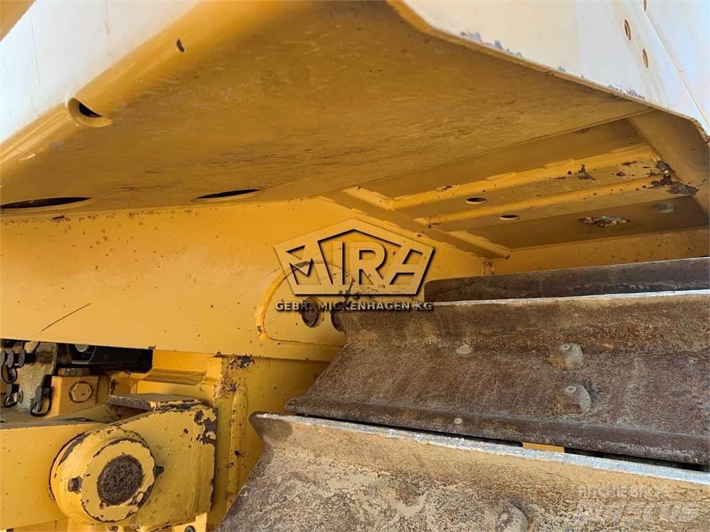 CAT D 6 T LGP Pásové dozéry