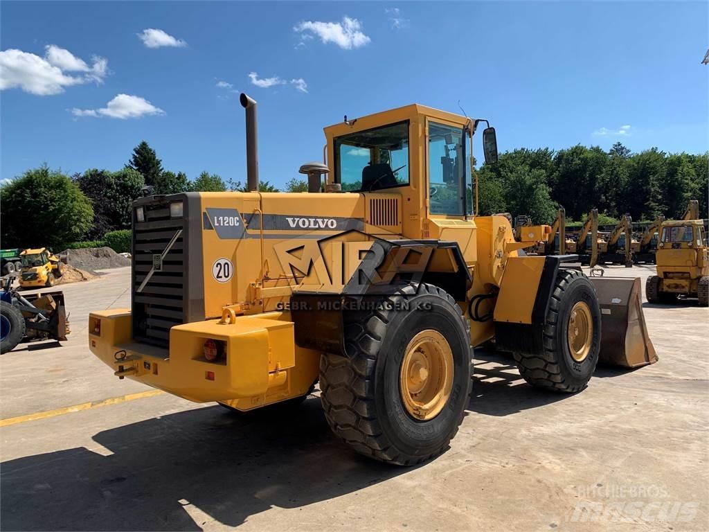Volvo L 120 C Kolesové nakladače
