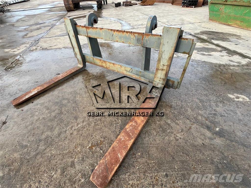 Volvo SW / L90 Vidlica