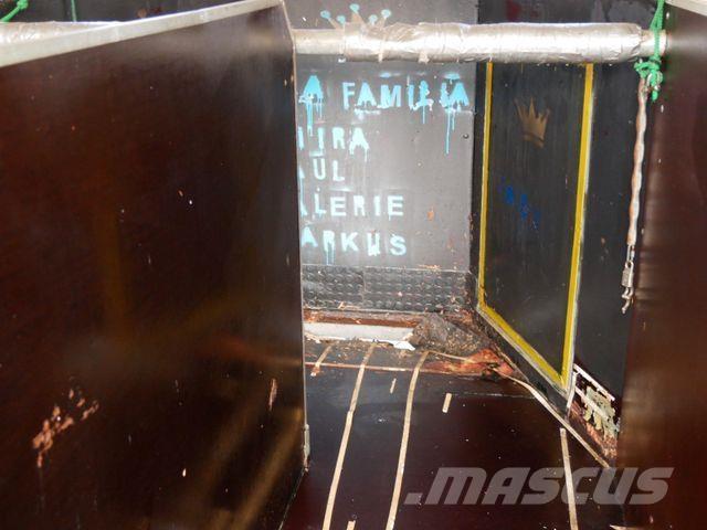  2 Pferde Prívesy na prepravu zvierat