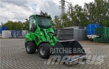 Avant Tecno 635 Kolesové nakladače