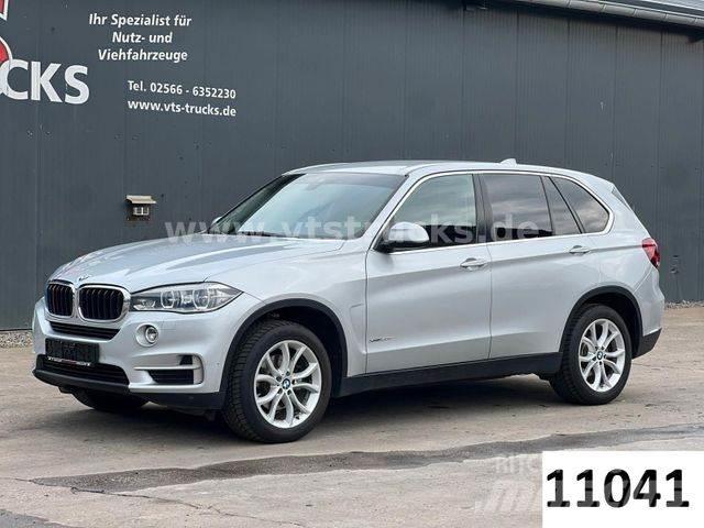 BMW X5 xDrive 30 d Nakladacia/sklápacia bočnica