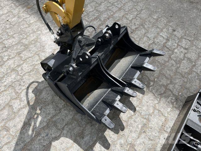 CAT 300.9D Stavebníctvo - ostatné