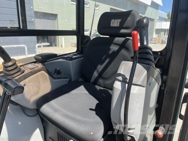 CAT 302.7D CR Stavebníctvo - ostatné
