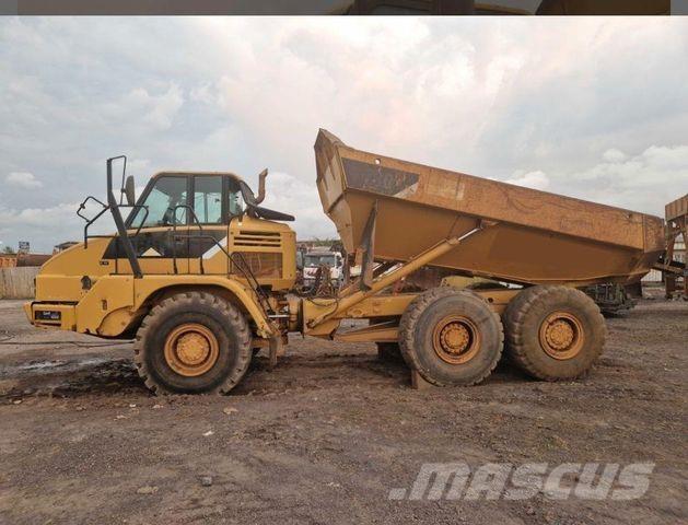 CAT 730 Kĺbové nákladné autá