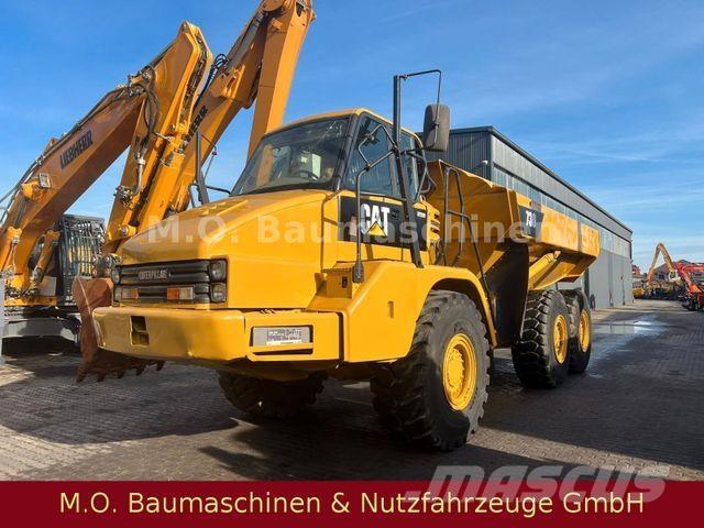 CAT 730 / Dumper Kĺbové nákladné autá