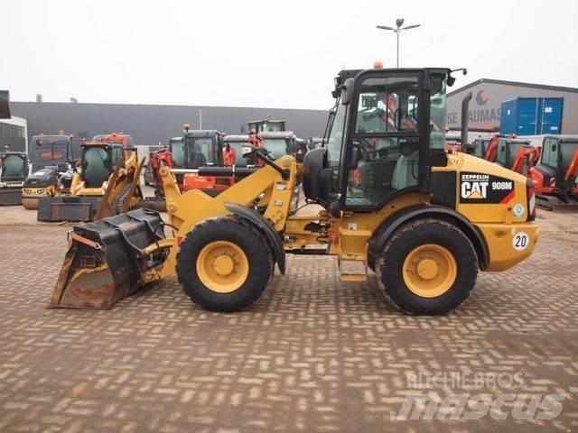 CAT 908M / 35 km/h Kolesové nakladače