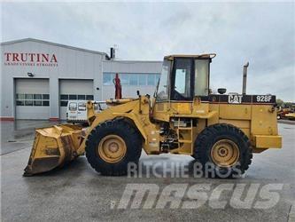 CAT 928F Kolesové nakladače