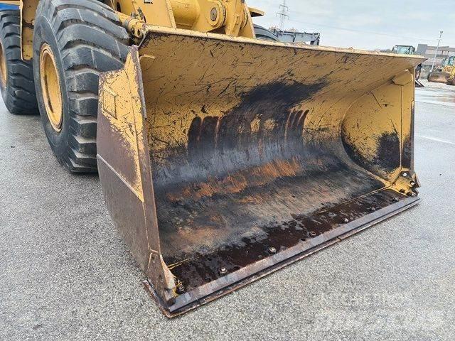 CAT 928F Kolesové nakladače