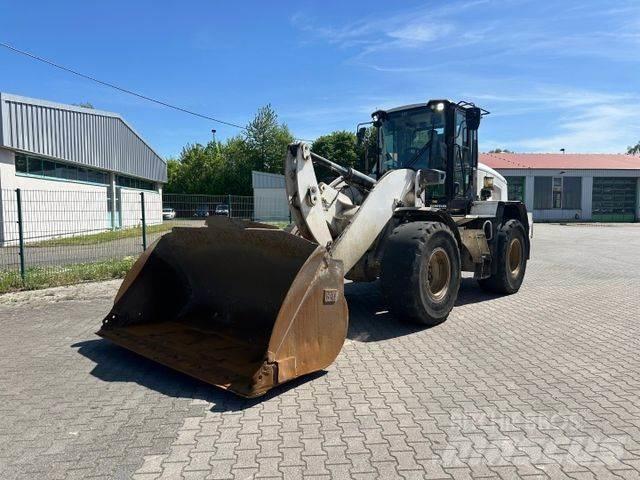 CAT 938 M / High Lift Kolesové nakladače