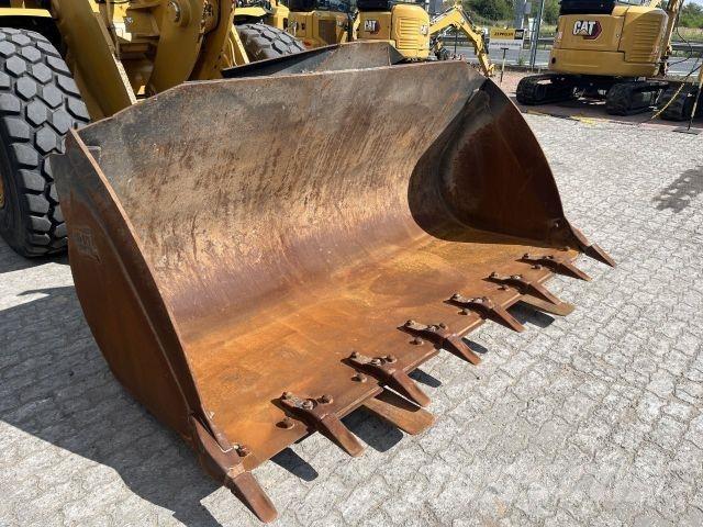 CAT 938M Stavebníctvo - ostatné