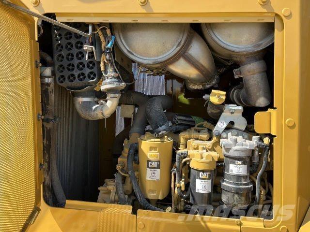 CAT D6K LGP Stavebníctvo - ostatné