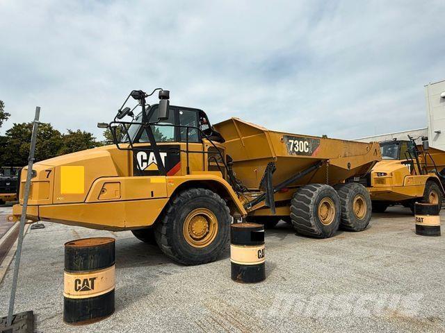 CAT Dumper 730 C2 Kĺbové nákladné autá