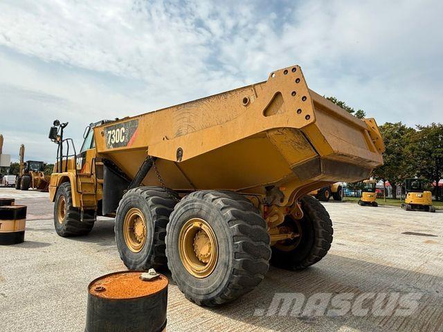 CAT Dumper 730 C2 Kĺbové nákladné autá