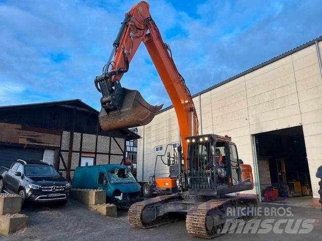 Doosan DX 225 LC-5 Pásové rýpadlá