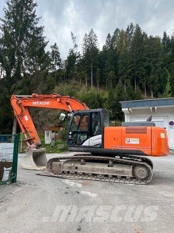 Hitachi ZX210LC-5 Pásové rýpadlá