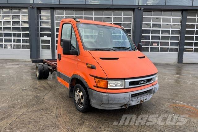Iveco 35C12 4x2 Iné