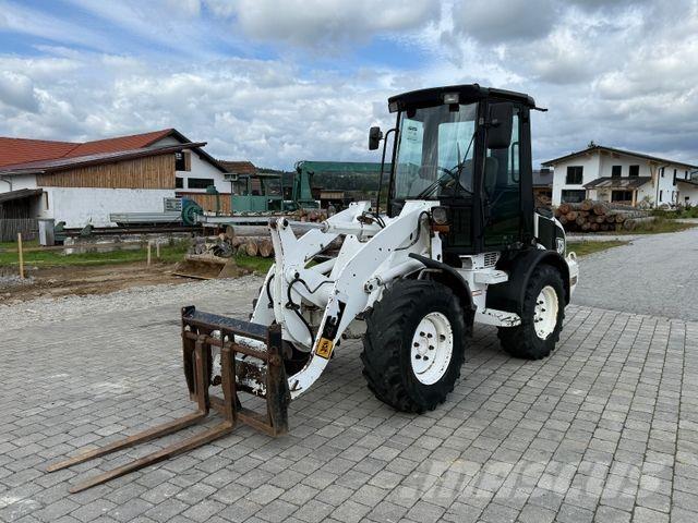 JCB 407 Kolesové nakladače