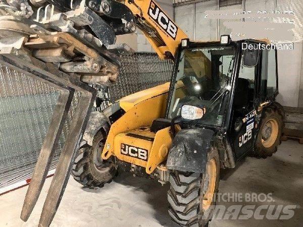 JCB 525-60 TS Teleskopické manipulátory