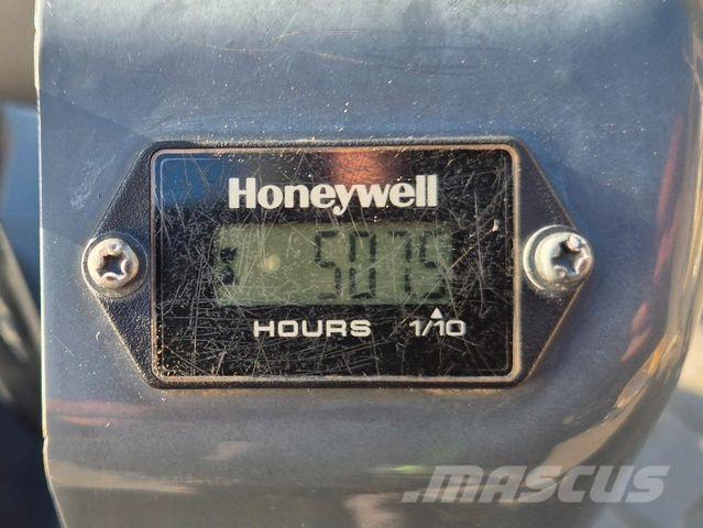 Kobelco SK10 SR-2E Mini rýpadlá < 7t