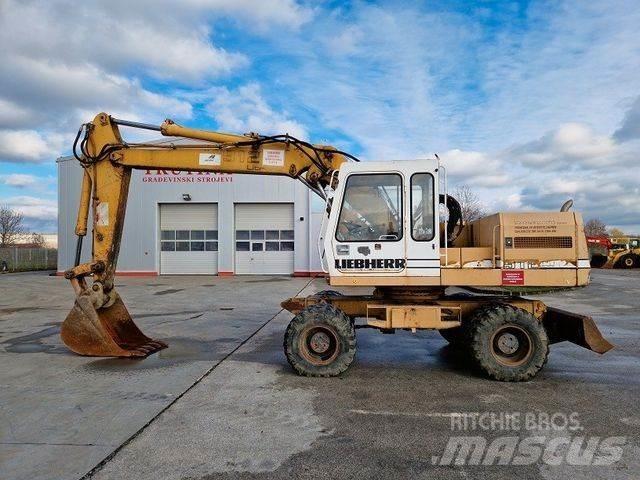 Liebherr A912 Kolesové rýpadlá