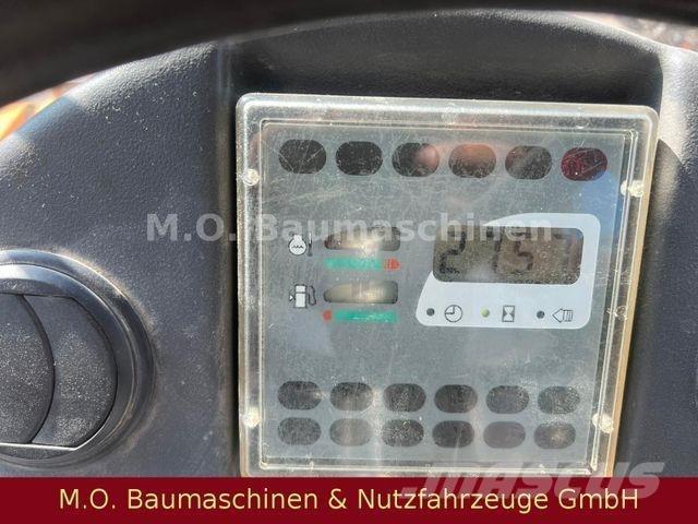 Liebherr L538 Kolesové nakladače