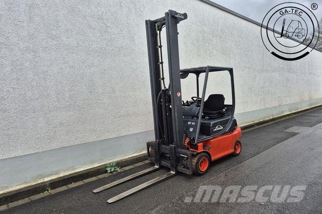 Linde E18P-02 Akumulátorové vozíky