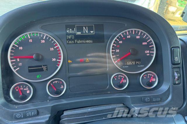 MAN TGA 26.440 6x2 Nákladné vozidlá s bočnou zhrnovacou plachtou