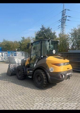 Mecalac AS 750 Kolesové nakladače