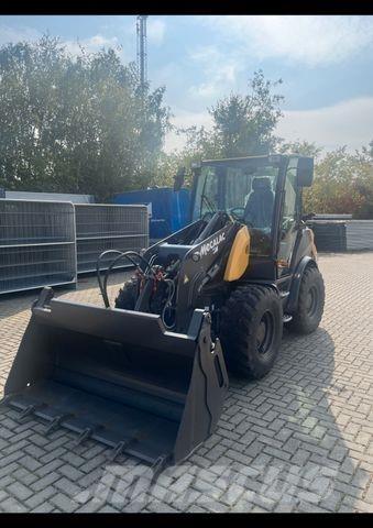 Mecalac AS 750 Kolesové nakladače