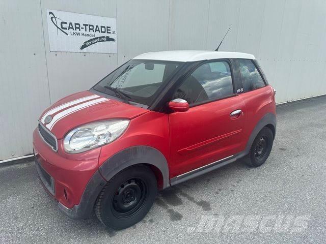  Microcar M-8 Automobily