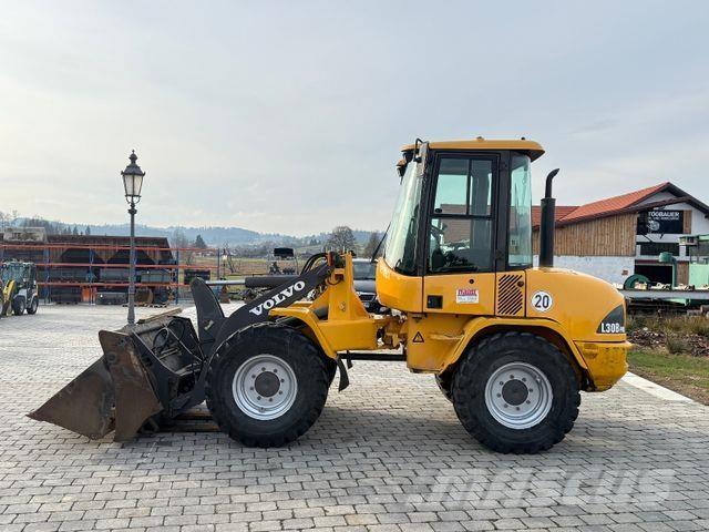 Volvo L 30 B Kolesové nakladače