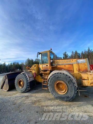 Volvo L180 Kolesové nakladače