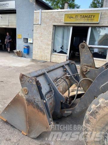 Volvo L30 Kolesové nakladače