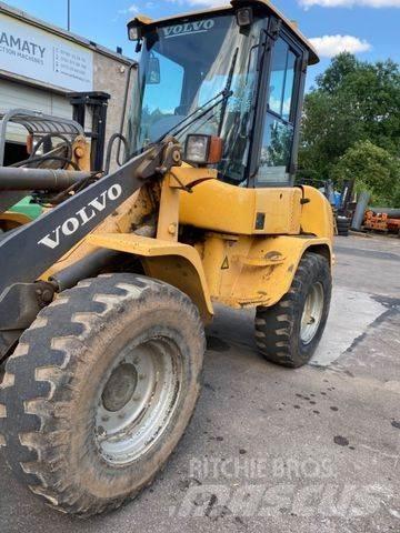 Volvo L30 Kolesové nakladače
